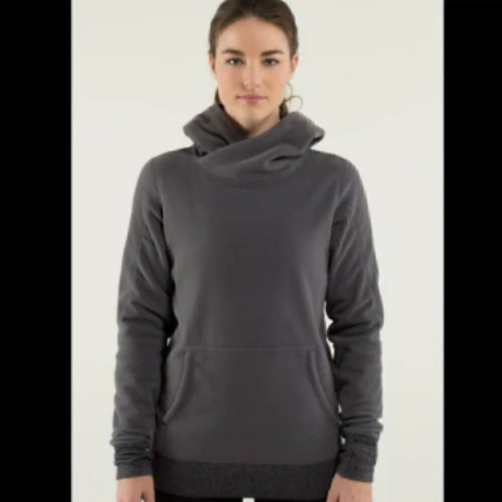 Lululemon On the Move Relaxed Fit Fleece Pullover